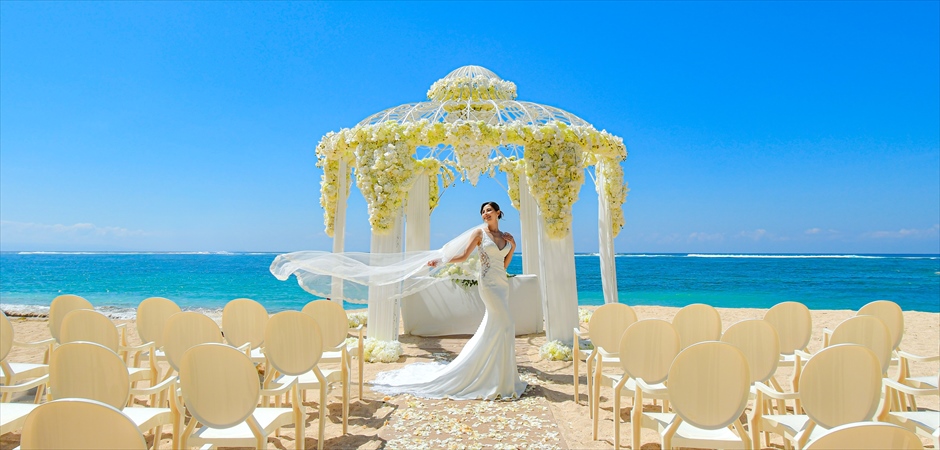 Elegant Beach Wedding