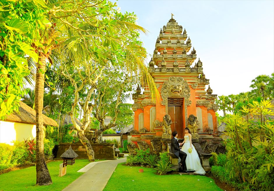 ベルモンド・ジンバラン内 寺院